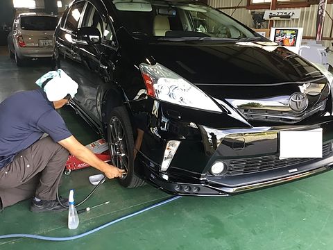 東京八王子からご来店
プリウスα　エアーグー充填
